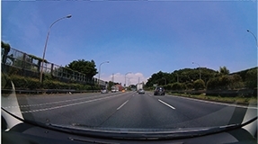 前方カメラ映像